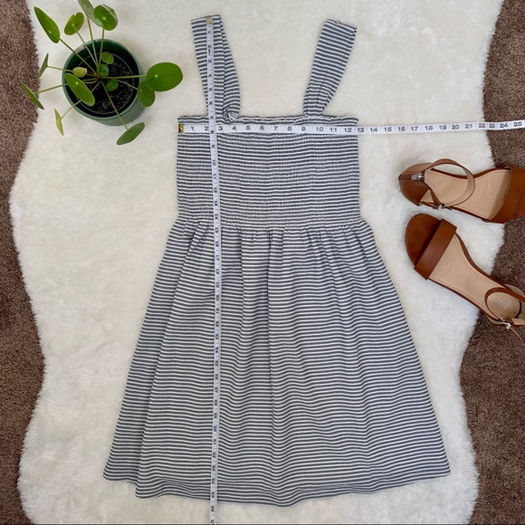 MADEWELL Texture & Thread Stripe Smocked Dress In Deep Navy Crinkle Gingham - Picture 8 of 10